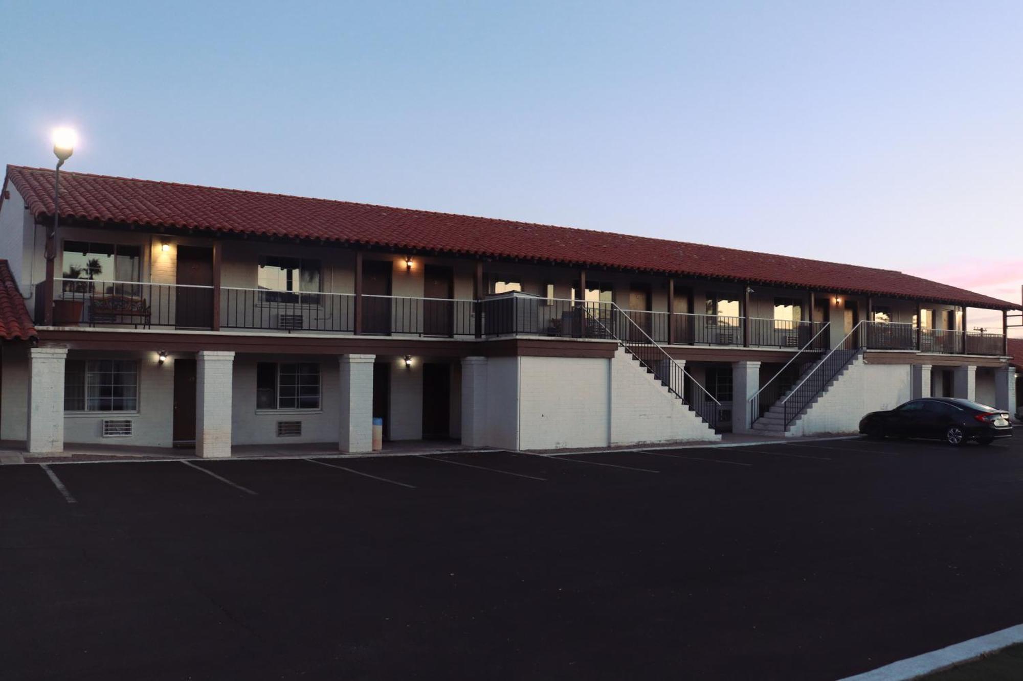Hotel El Rancho Boulder 3*